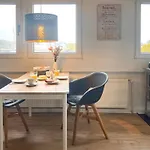 Апартаменты Pearls - Gemuetliches Dachgeschoss-studio Im Zentrum Von *