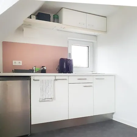 Pearls - Gemuetliches Dachgeschoss-studio Im Zentrum Von קלב