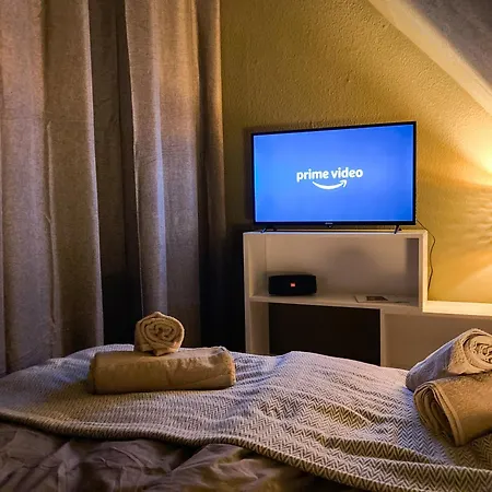 Pearls - Gemuetliches Dachgeschoss-studio Im Zentrum Von *