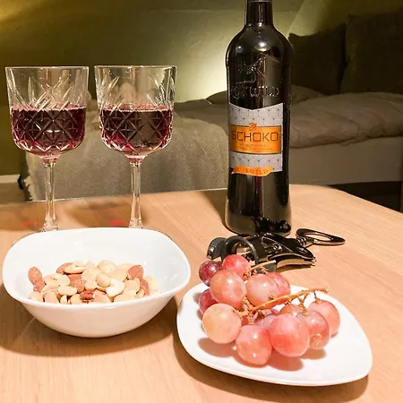 Pearls - Gemuetliches Dachgeschoss-studio Im Zentrum Von *