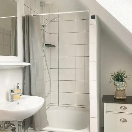 Pearls - Gemuetliches Dachgeschoss-studio Im Zentrum Von